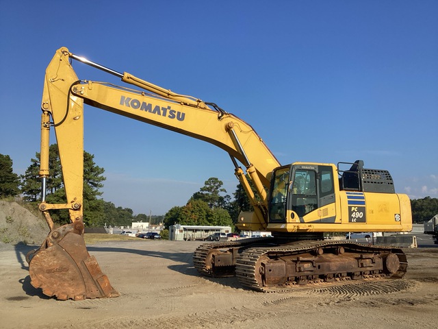 2017 Komatsu PC490LC-11