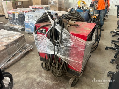 Lincoln Electric 74 A Electric Welder