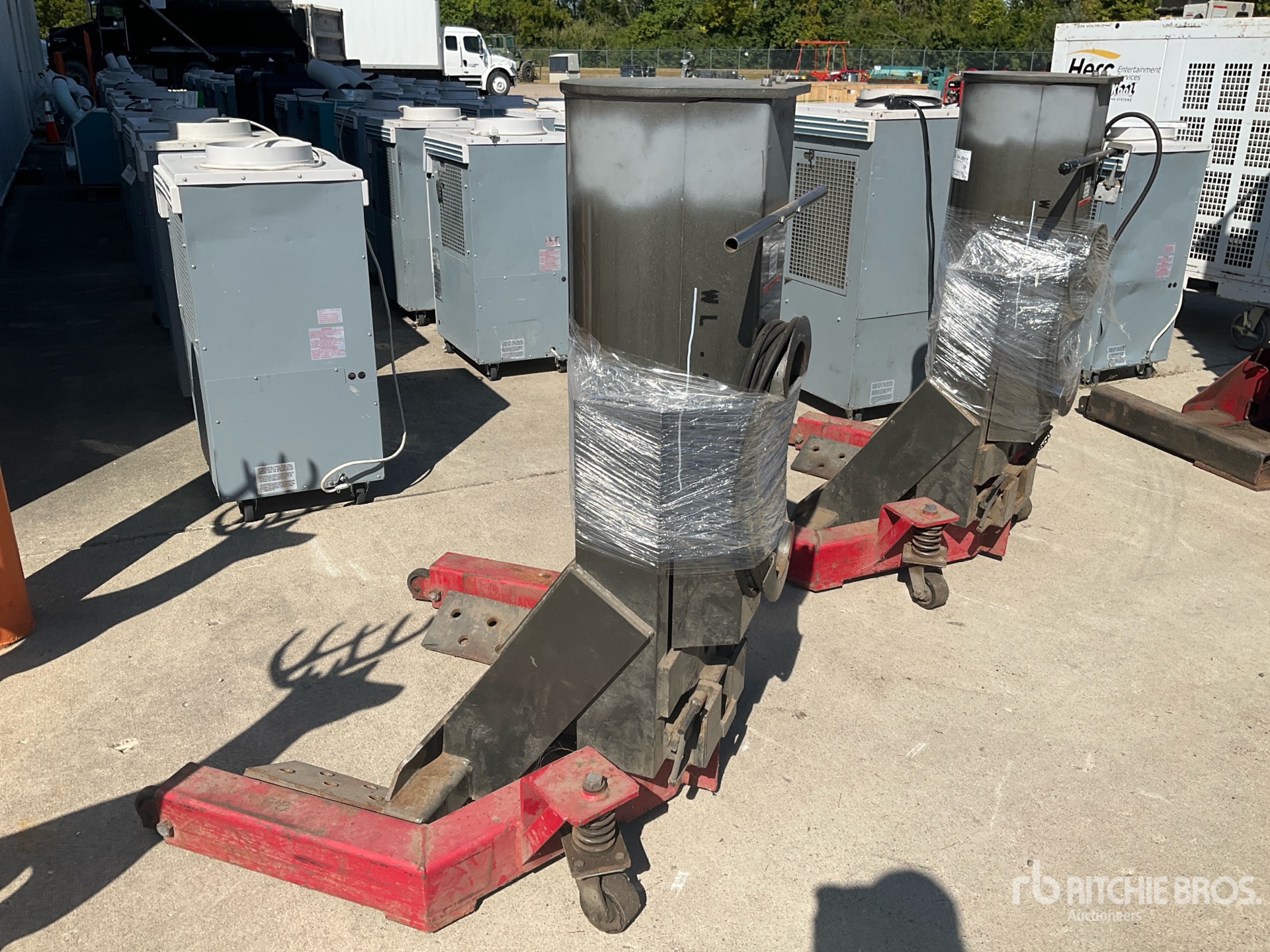 Quantity of (2) Gray WL-30 Vehicle Lift