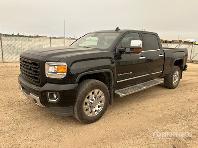 2019 GMC Sierra 2500HD Denali 4x4 Crew Cab Pickup