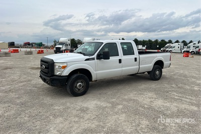 2011 Ford F-350 XL 4x4 Crew Cab Pickup