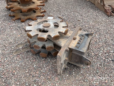 18 in コンパクションホイール - Fits Backhoe