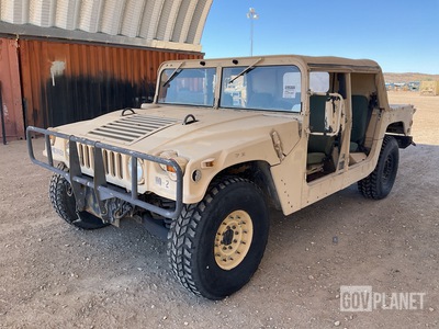 2007 AM General M1097R1 HMMWV 4 Door Soft Top w/Truck Body