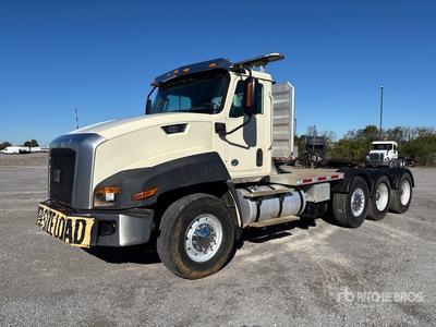 2013 Cat CT660 8x4 Cabeza Tractora Cabina Corta