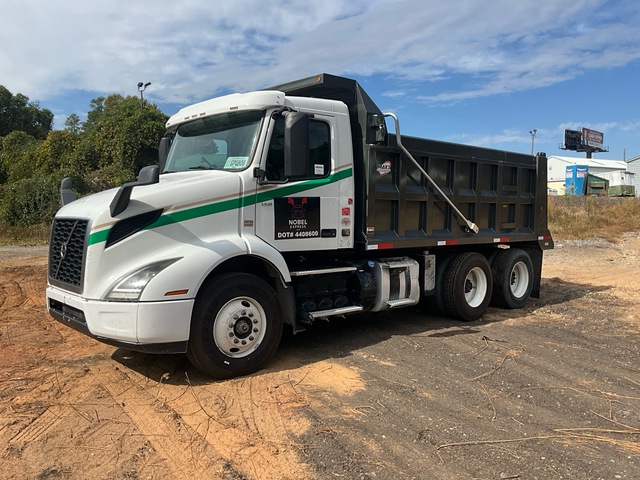 2019 Volvo VNR 6x4 T/A Dump Truck 2019 Volvo VNR 6x4 T/A Dump Truck