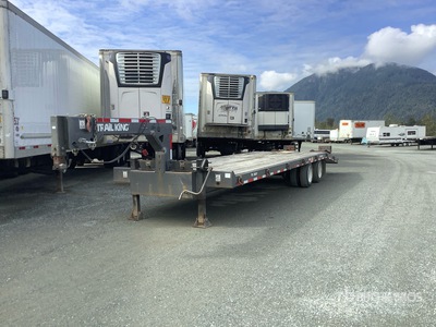 2019 Trail King 30 ft T/A Gooseneck Plant Trailer