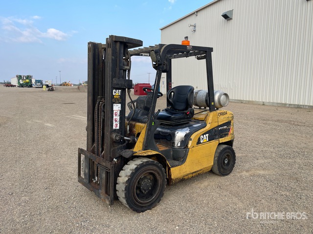 2013 Cat 2P6000 Pneumatic Tire Forklift | Ritchie Bros. Auctioneers