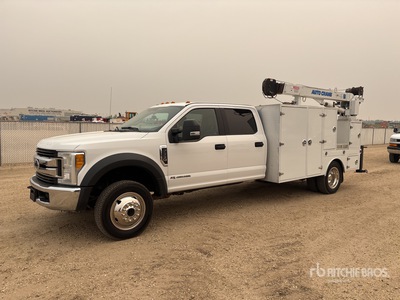 2017 Ford F-550 XLT 4x4 Crew Cab Servicewagen
