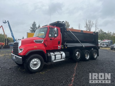 2015 Freightliner 114SD 8x4 Tri/A Camión dumper