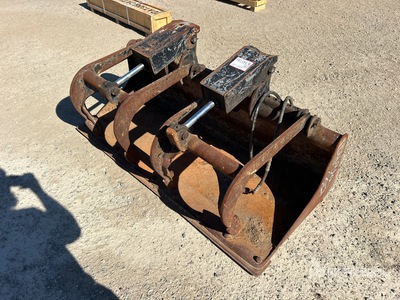 66 in General Purpose Skid Steer Grapple Bucket