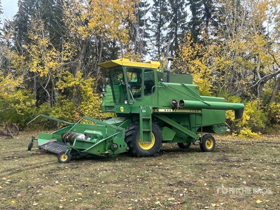 1974 John Deere 7700 Mietitrebbia