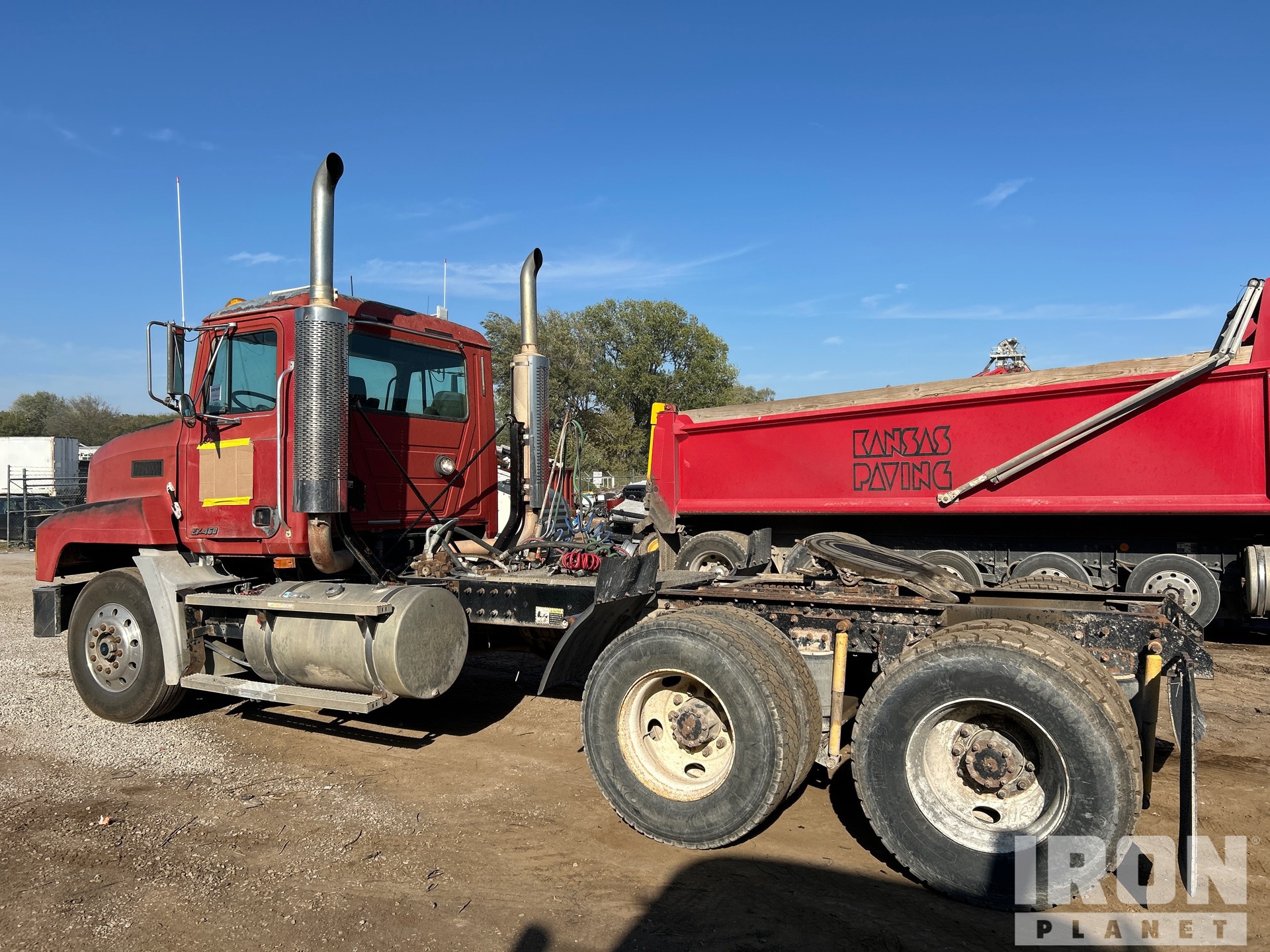 2001 Mack CH613 6x4 T/A Day Cab Truck Tractor in Wichita, Kansas