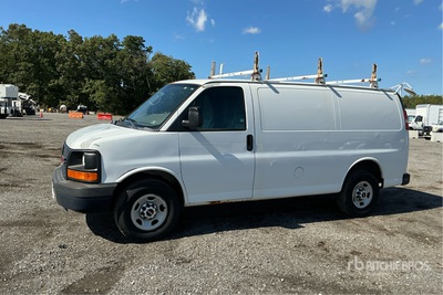 2012 GMC Savana 3500 Cargo Van