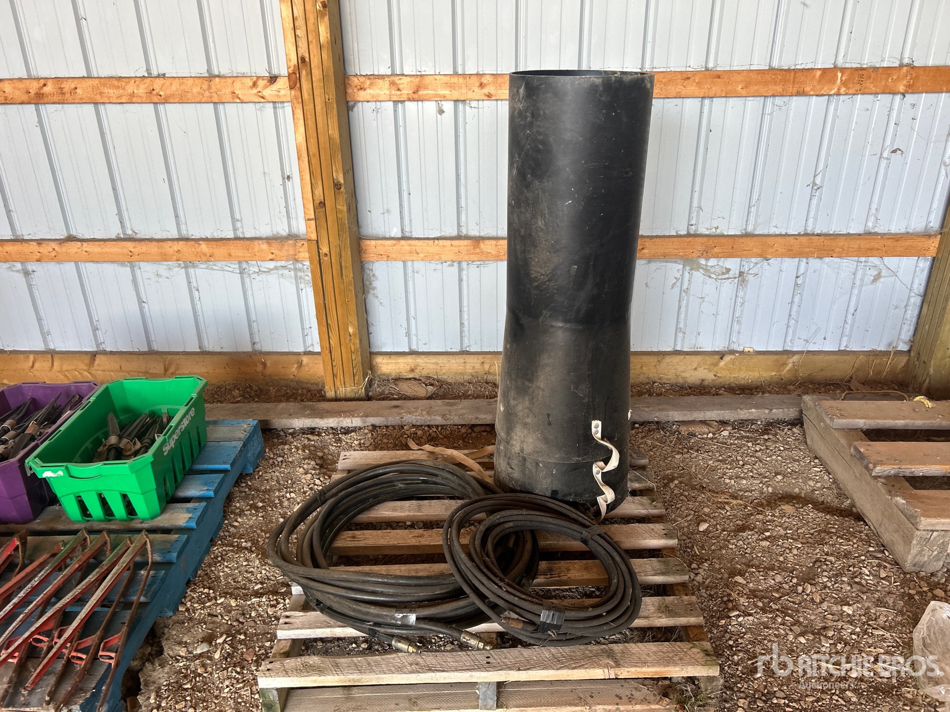 Quantity of Hydraulic Hose and Auger Spout