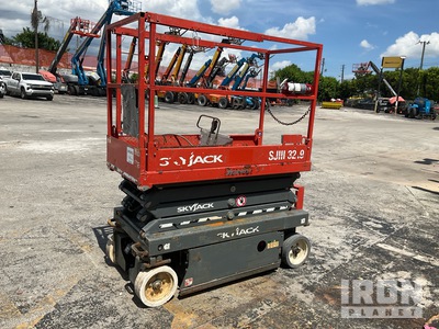 2017 Skyjack SJIII-3219 Electric Scissor Lift