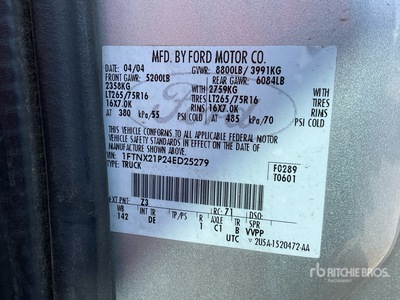 2004 Ford F-250 4x4 Extended Cab Pickup