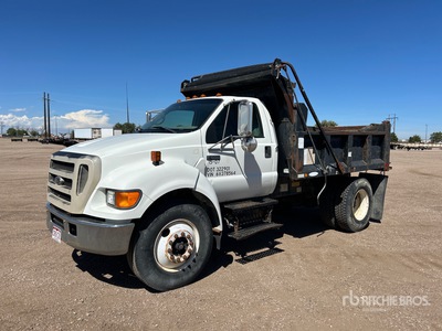 2006 Ford F-650 XL 4x2 S/A Dump Truck