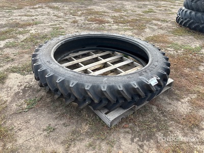 Titan TT49V 320/90R54 Pneus (Unused)
