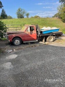 Chevrolet C30 Antique Flatbed Truck (Inoperable)