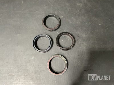 (4) ITT 15858E Fuel Drain Retainers