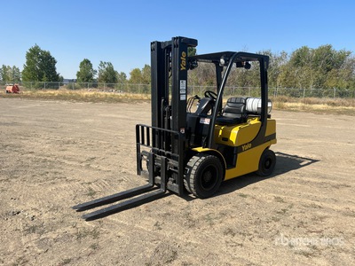 2007 Yale GLP050VXEUSE090 4500 lb Pneumatic Tire رافعة شوكية