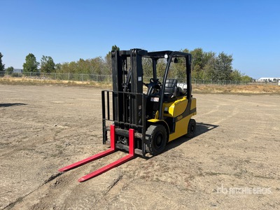 2015 Yale GLP050VXNDAE084 4600 lb Pneumatic Tire رافعة شوكية