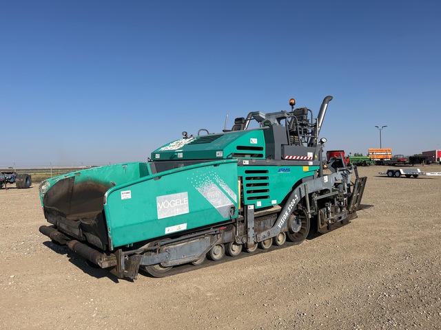 2010 Vogele Vision 5200-2 Track Asphalt Paver 2010 Vogele Vision 5200-2 Track Asphalt Paver