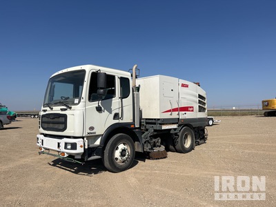 2016 Elgin on 2016 Autocar Xpert xpert Sweeper Truck