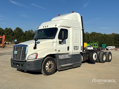 2017 Freightliner Cascadia 125 8x4 Tri/A Sleeper Truck Tractor