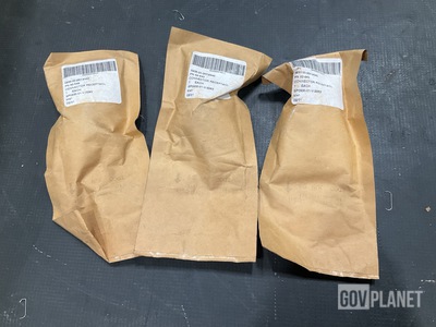 (28) Amphenol 82-843 Electrical Receptacle Connectors