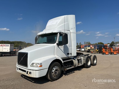 2016 Volvo VNM200 6x4 T/A Day Cab Truck Tractor