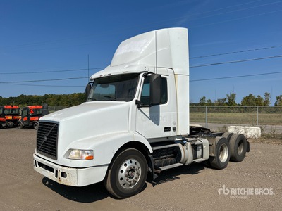 2016 Volvo VNM200 6x4 T/A Day Cab Truck Tractor