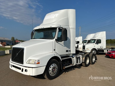 2016 Volvo VNM200 6x4 T/A Day Cab Truck Tractor