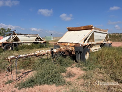2008 Ranch Manufacturing Co. 12 ft T/A Spread Axle Turntable Pup strooi aanhangwagen