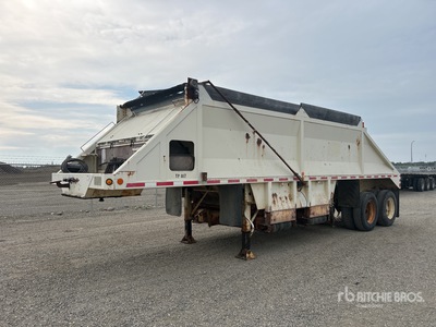 1992 Kitt 17 ft 10 in T/A Remorque à benne centrale