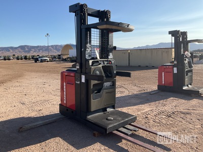Raymond 540-OPC30TT Order Picker
