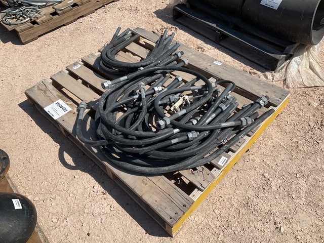 Quantity of (2) 12 in & 24 in EZ Line Pipe Supports (Unused)