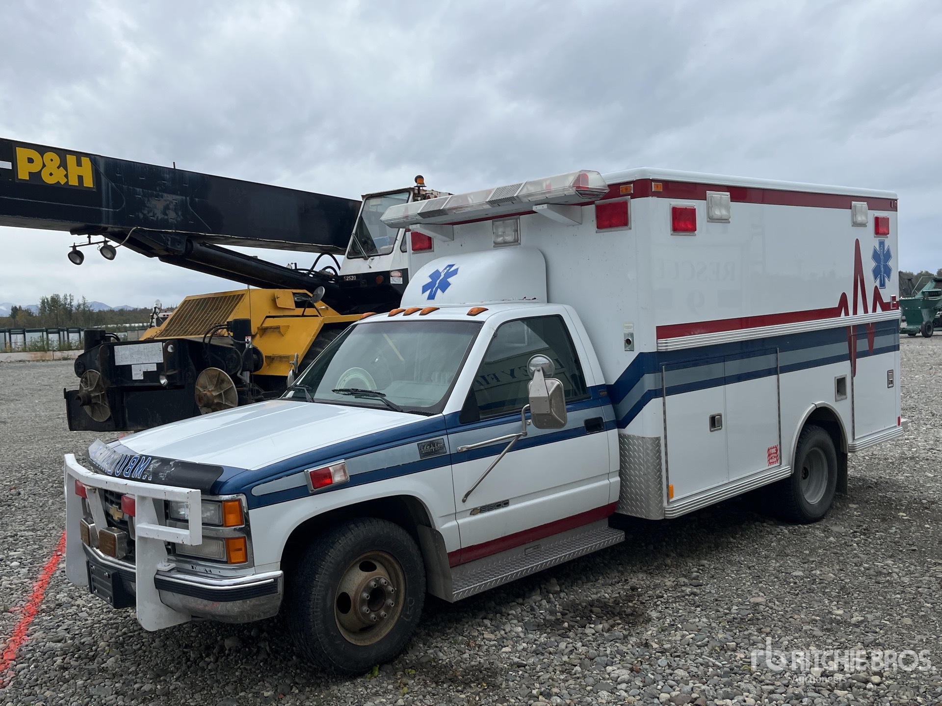 1993 Chevrolet 3500 Ambulance (Inoperable)