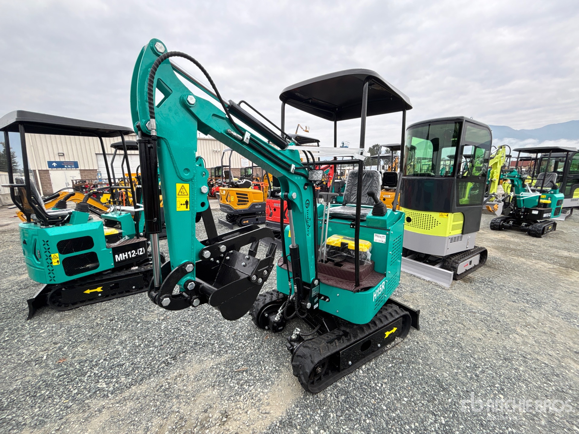 2025 CFG 12" Mini Excavator (Unused)
