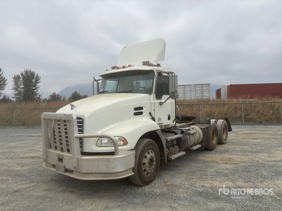 2014 Mack CXU613 6x4 Day Cab Truck Tractor