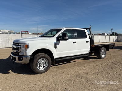 2021 Ford F-350 4x4 Crew Cab Ciężarówka z płaską platformą