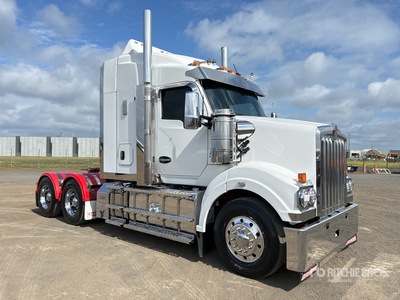 2017 Kenworth T610SAR 6x4 تراكتور شاحنة كابينة النوم (ثنائية المحور)
