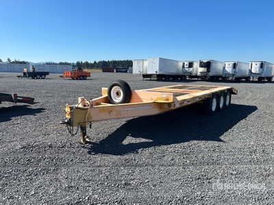 2019 Eager Beaver B9D0WFB 20 ft Tri/A Equipment Trailer