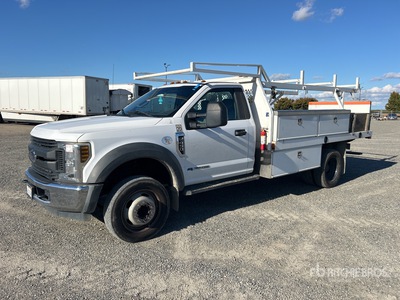 2019 Ford F-450 XL 4x2 Flatbed Truck