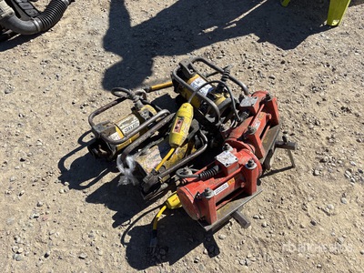 Quantity of (5) Concrete Vibrator