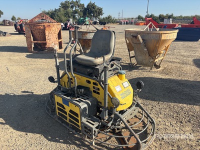 2011 Wacker Neuson Ride-On Elektrische troffel
