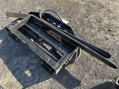 2025 GIYI GY-SF60 1500 mm Skid Steer Forks (Unused)