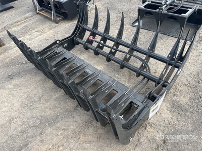 2025 GIYI GYCLG72 1800 mm Râteau à racines pour Skid Steer (Unused)