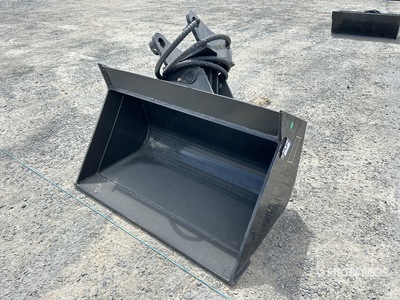 2025 GIYI GY-D5T 900 mm Hydraulic Tilting Excavator Bucket - Fits 5 ton (Unused)