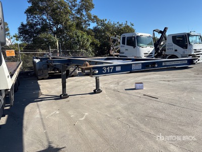 2014 Krueger Retractable Container Trailer